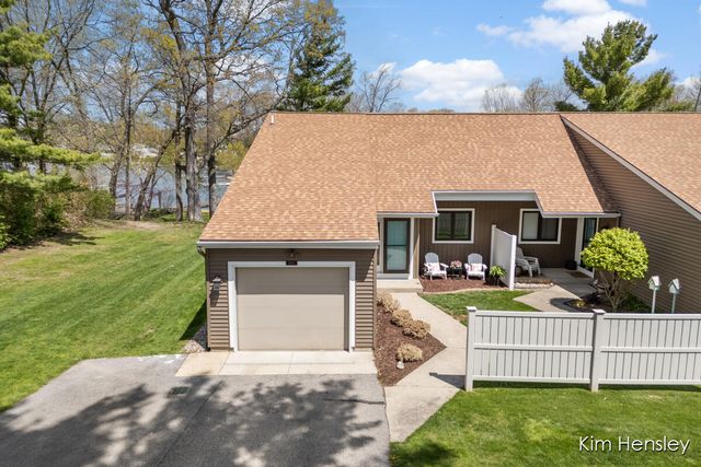 6641 Bella Vista Drive Ne, Cannon Twp, MI 49341