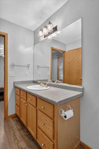 1222 E Lakeside Drive, Edgerton, WI 53534
