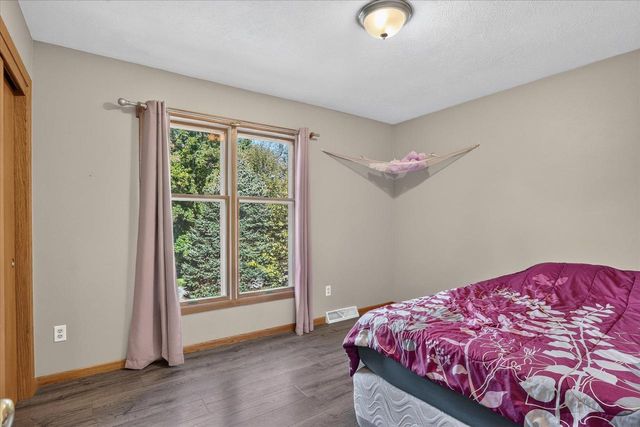 1222 E Lakeside Drive, Edgerton, WI 53534