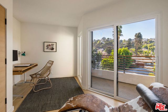 3750 Arbolada Road, Los Angeles, CA 90027
