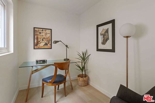3750 Arbolada Road, Los Angeles, CA 90027