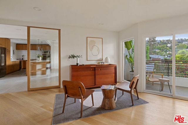 3750 Arbolada Road, Los Angeles, CA 90027