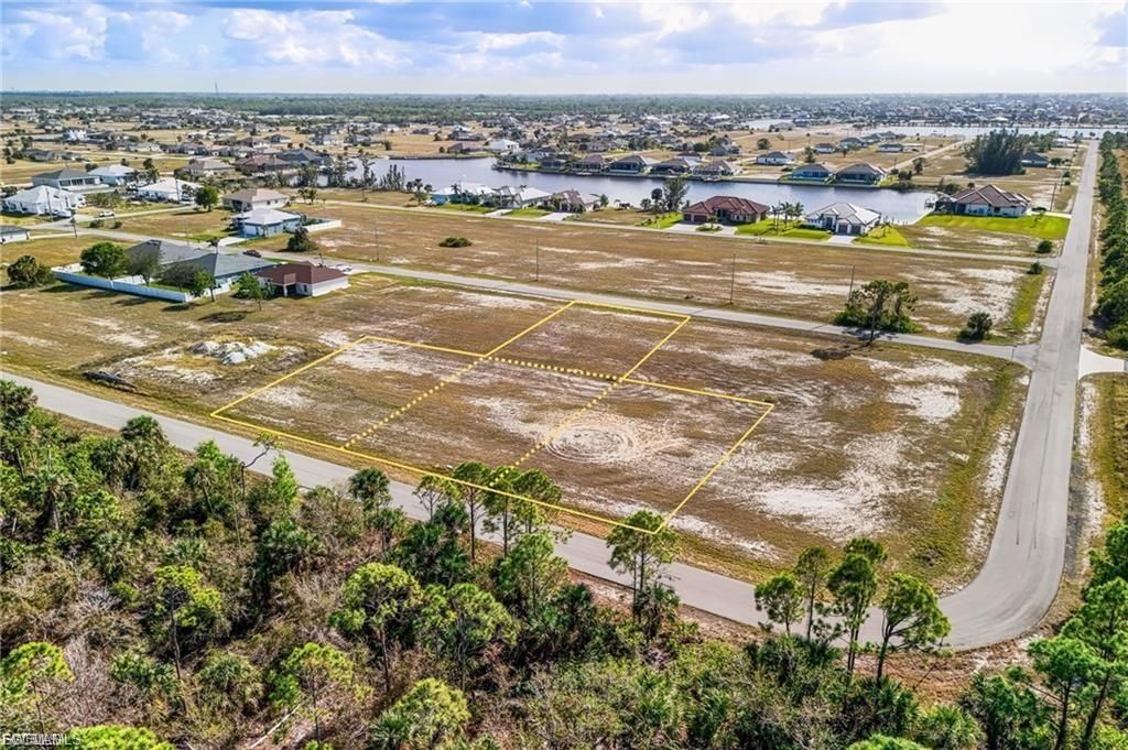 NW 40th LN, CAPE CORAL, FL 33993 — photo 2