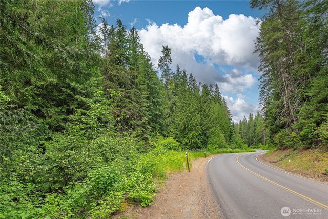 19970 N Mt Spokane Park Dr, Mead, WA 99021