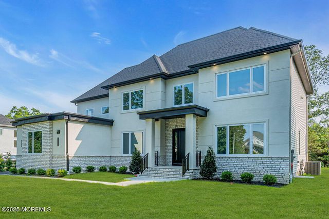 11 Cranberry Harvest Court, Jackson, NJ 08527