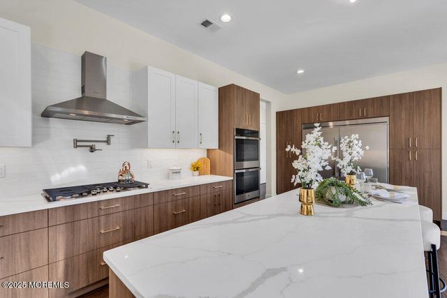 11 Cranberry Harvest Court, Jackson, NJ 08527