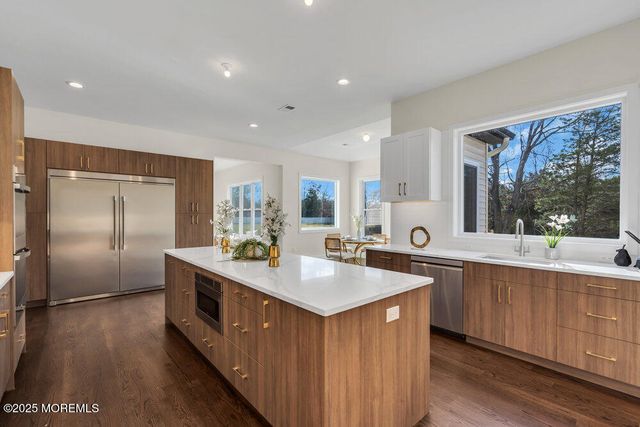 11 Cranberry Harvest Court, Jackson, NJ 08527