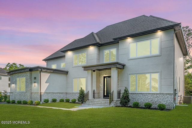 11 Cranberry Harvest Court, Jackson, NJ 08527