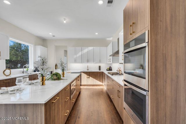 11 Cranberry Harvest Court, Jackson, NJ 08527