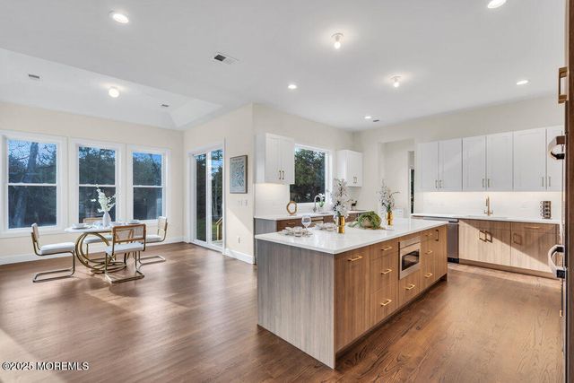 11 Cranberry Harvest Court, Jackson, NJ 08527