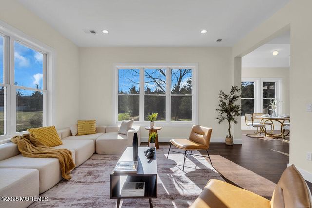 11 Cranberry Harvest Court, Jackson, NJ 08527