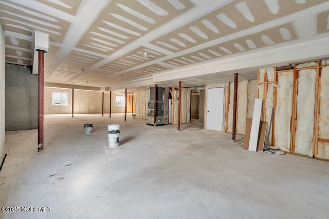 11 Cranberry Harvest Court, Jackson, NJ 08527