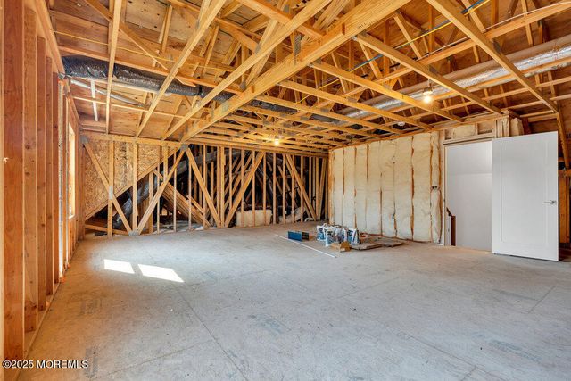 11 Cranberry Harvest Court, Jackson, NJ 08527