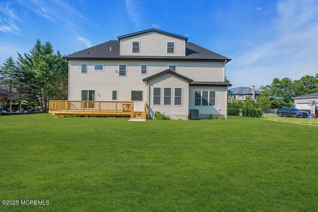 11 Cranberry Harvest Court, Jackson, NJ 08527