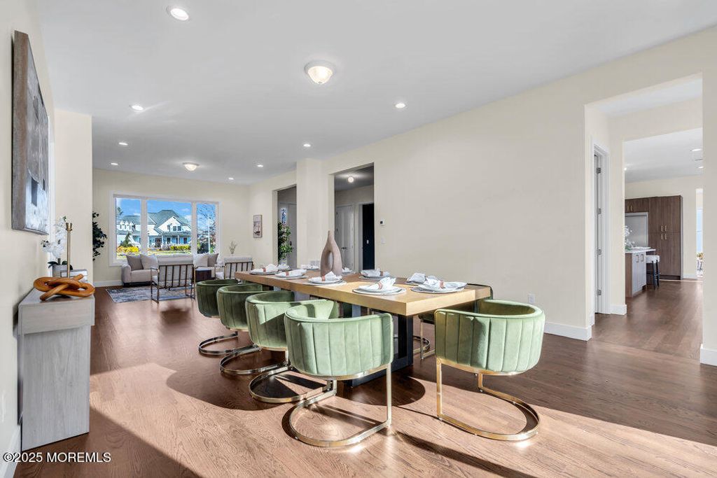 11 Cranberry Harvest Court, Jackson, NJ 08527