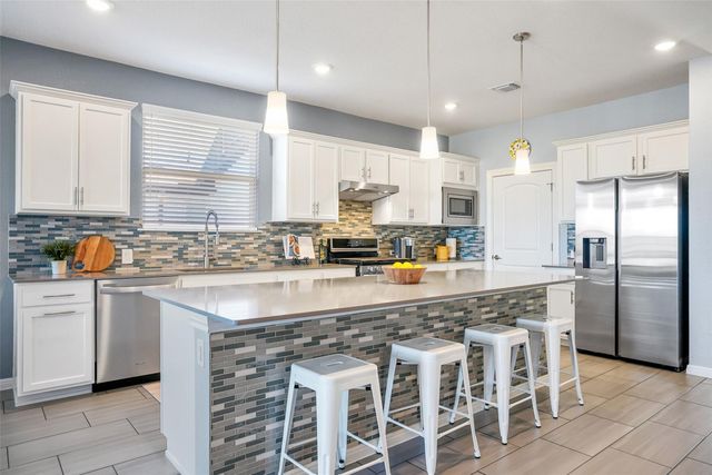 339 Climbing Rock LOOP, Dripping Springs, TX 78620