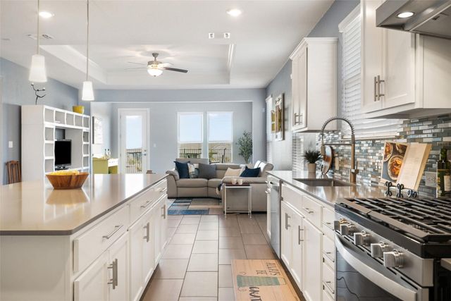 339 Climbing Rock LOOP, Dripping Springs, TX 78620