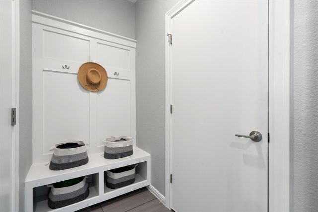 339 Climbing Rock LOOP, Dripping Springs, TX 78620