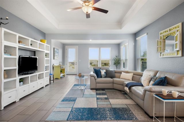 339 Climbing Rock LOOP, Dripping Springs, TX 78620