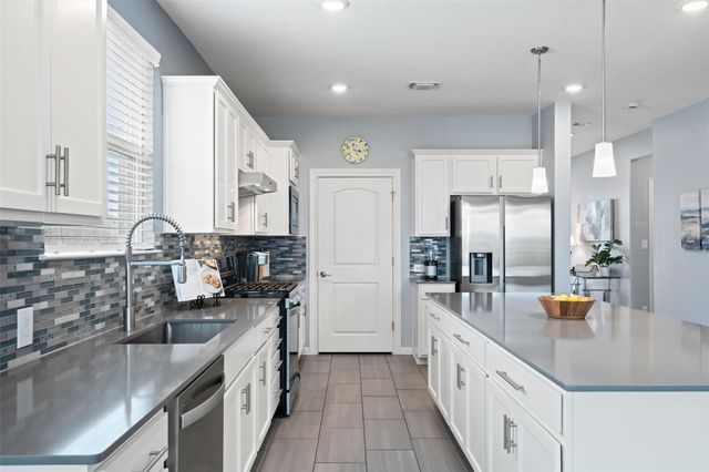 339 Climbing Rock LOOP, Dripping Springs, TX 78620