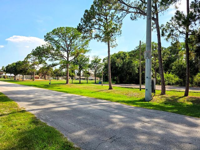1249 SW Addie Street, Port St. Lucie, FL 34983