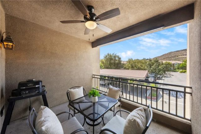 35816 Hazelhurst Street 1, Murrieta, CA 92562