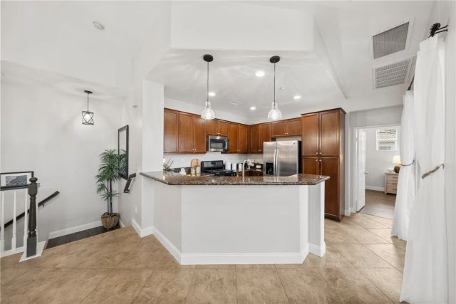 35816 Hazelhurst Street 1, Murrieta, CA 92562