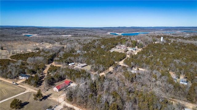 303 W Robin Trail, Diamond City, AR 72644
