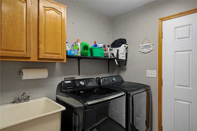 303 W Robin Trail, Diamond City, AR 72644