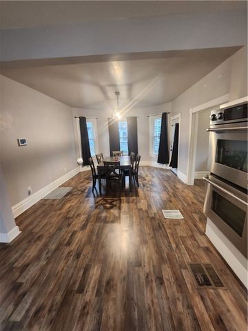 1417 Hall Ave, Sharon, PA 16146