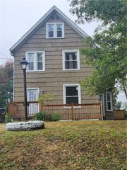 1417 Hall Ave, Sharon, PA 16146