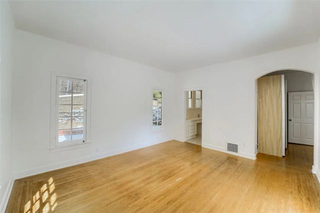 5924 Graciosa Drive, Los Angeles, CA 90068