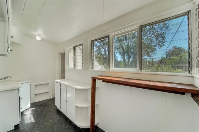 5924 Graciosa Drive, Los Angeles, CA 90068