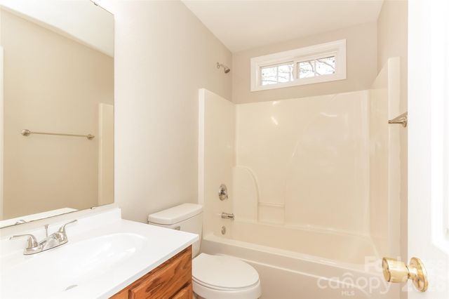 715 Belmeade Green Drive, Charlotte, NC 28214