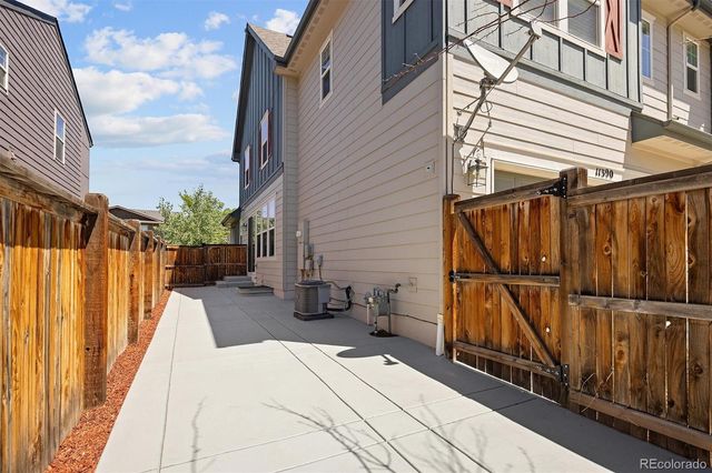 11390 E 26th Avenue, Aurora, CO 80010