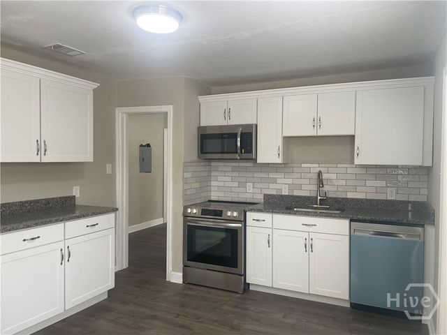 202 Forrest Avenue, Savannah, GA 31404