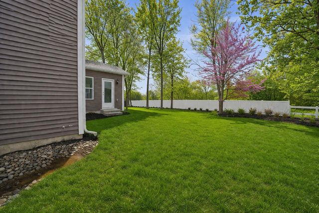 22 Levanno Drive, Crown Point, IN 46307