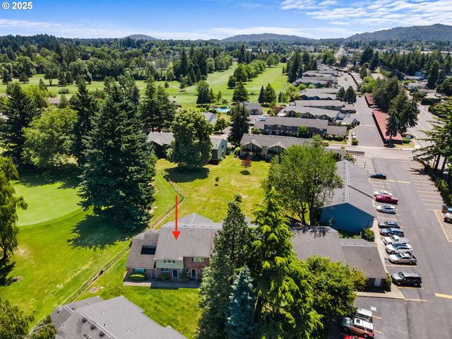 2062 Ne HOGAN Dr, Gresham, OR 97030