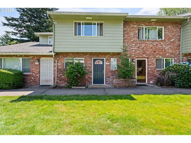 2062 Ne HOGAN Dr, Gresham, OR 97030