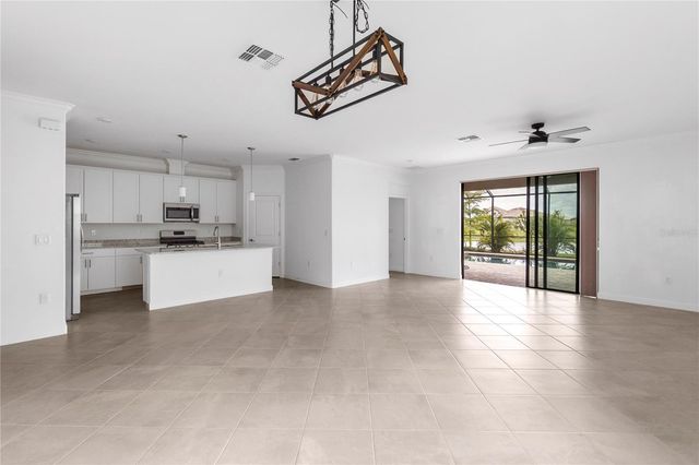 5239 CORAL REEF WAY, Bradenton, FL 34211