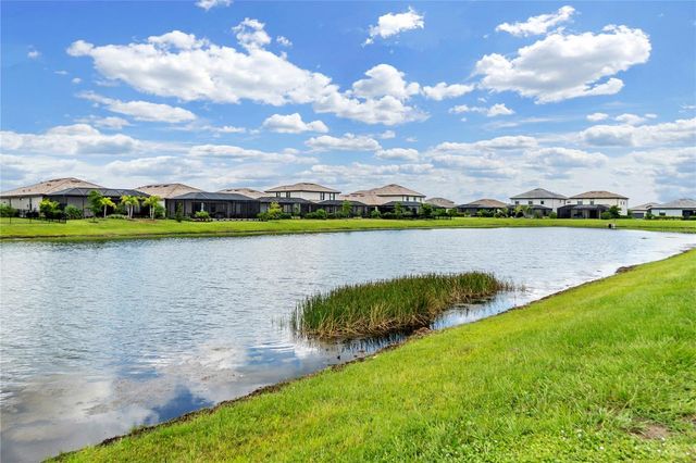 5239 CORAL REEF WAY, Bradenton, FL 34211