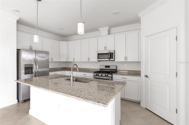 5239 CORAL REEF WAY, Bradenton, FL 34211