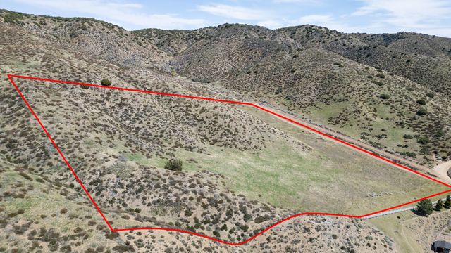 Shallow Springs Rd And Cache S, Leona Valley, CA 93551