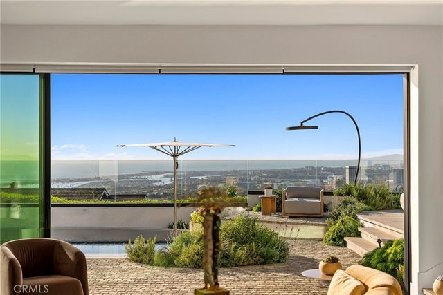 17 Muir Beach, Newport Beach, CA 92625