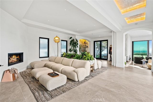 17 Muir Beach, Newport Beach, CA 92625