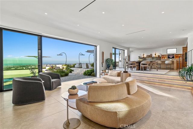 17 Muir Beach, Newport Beach, CA 92625