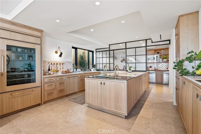 17 Muir Beach, Newport Beach, CA 92625