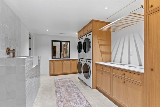 17 Muir Beach, Newport Beach, CA 92625