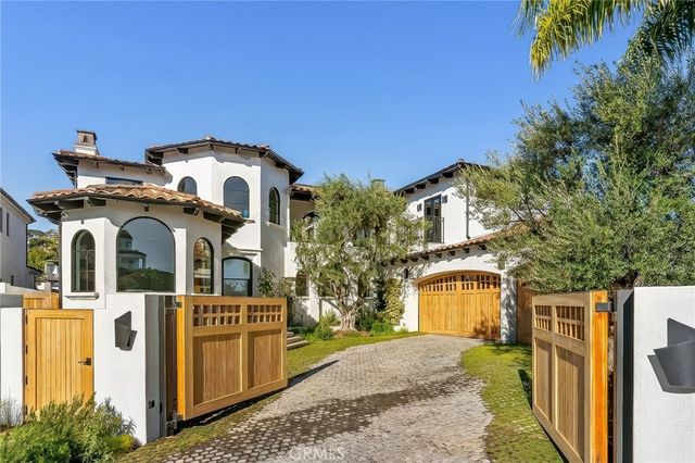 17 Muir Beach, Newport Beach, CA 92625