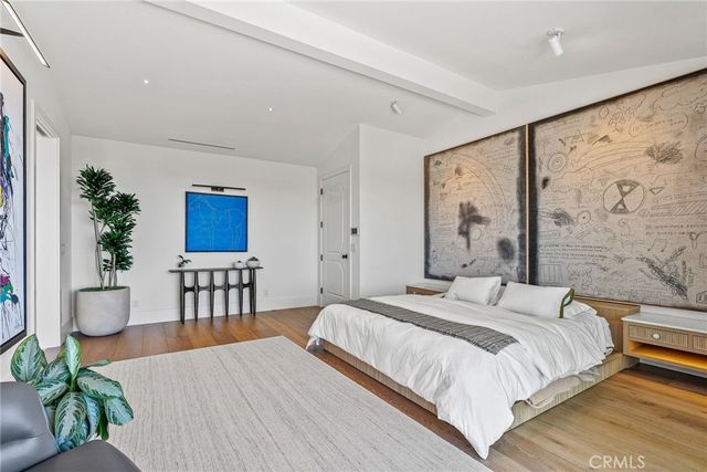 17 Muir Beach, Newport Beach, CA 92625